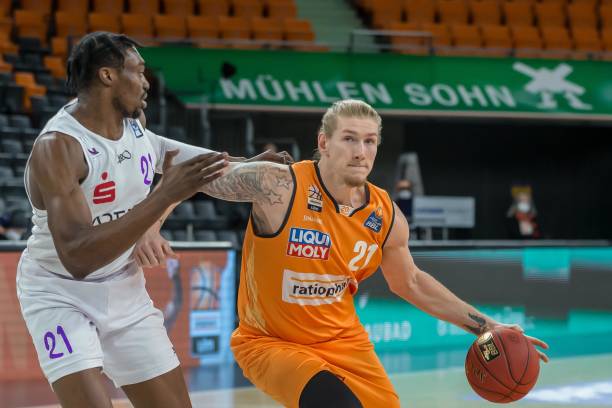 攻防兼备 攻防兼备