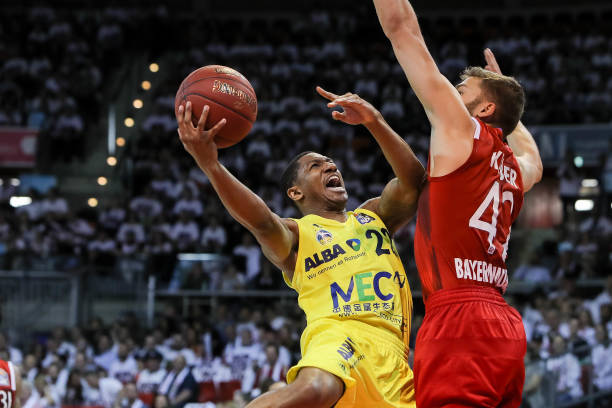 到防守位置 到防守位置